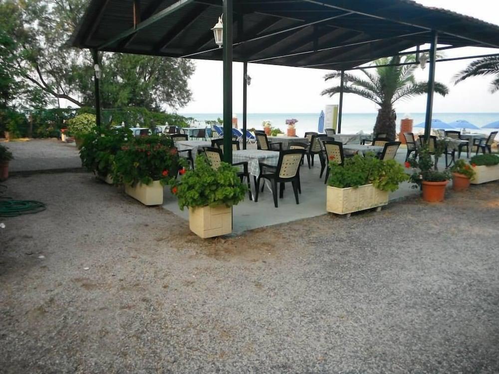 Francisco Beach Hotel Agios Andreas  외부 사진