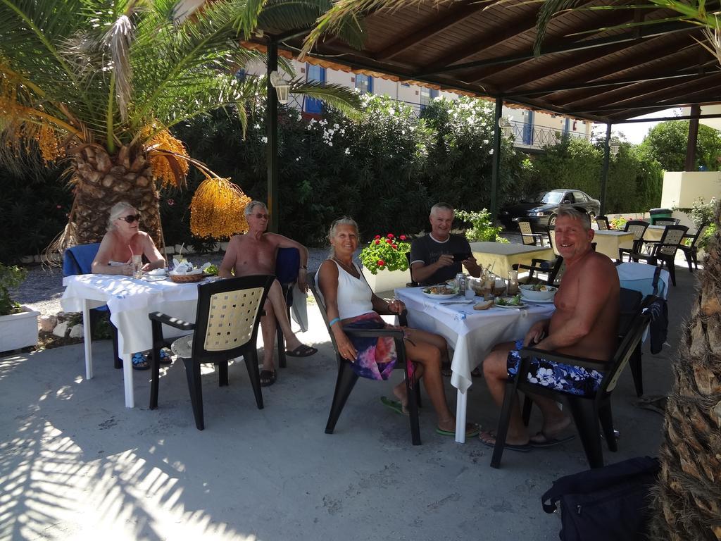 Francisco Beach Hotel Agios Andreas  외부 사진