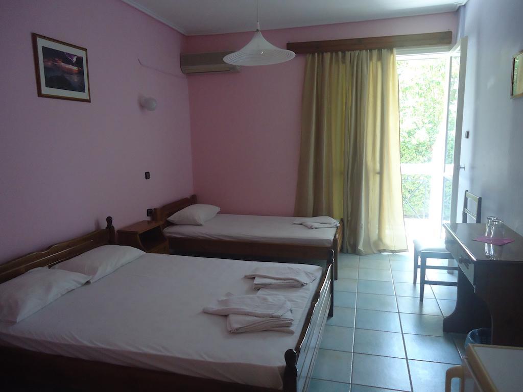 Francisco Beach Hotel Agios Andreas  외부 사진